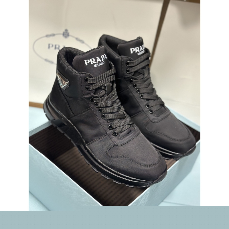 Pra*a casual shoes